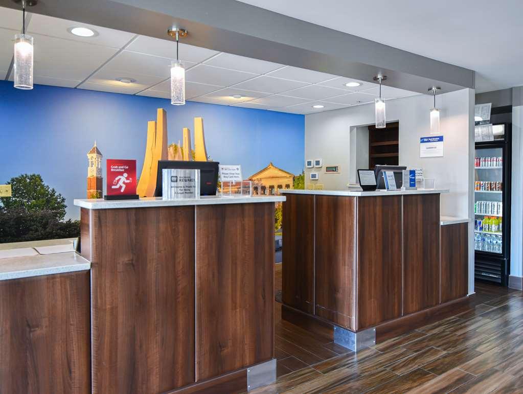 Best Western Plus Lafayette Hotel University Area Interior foto